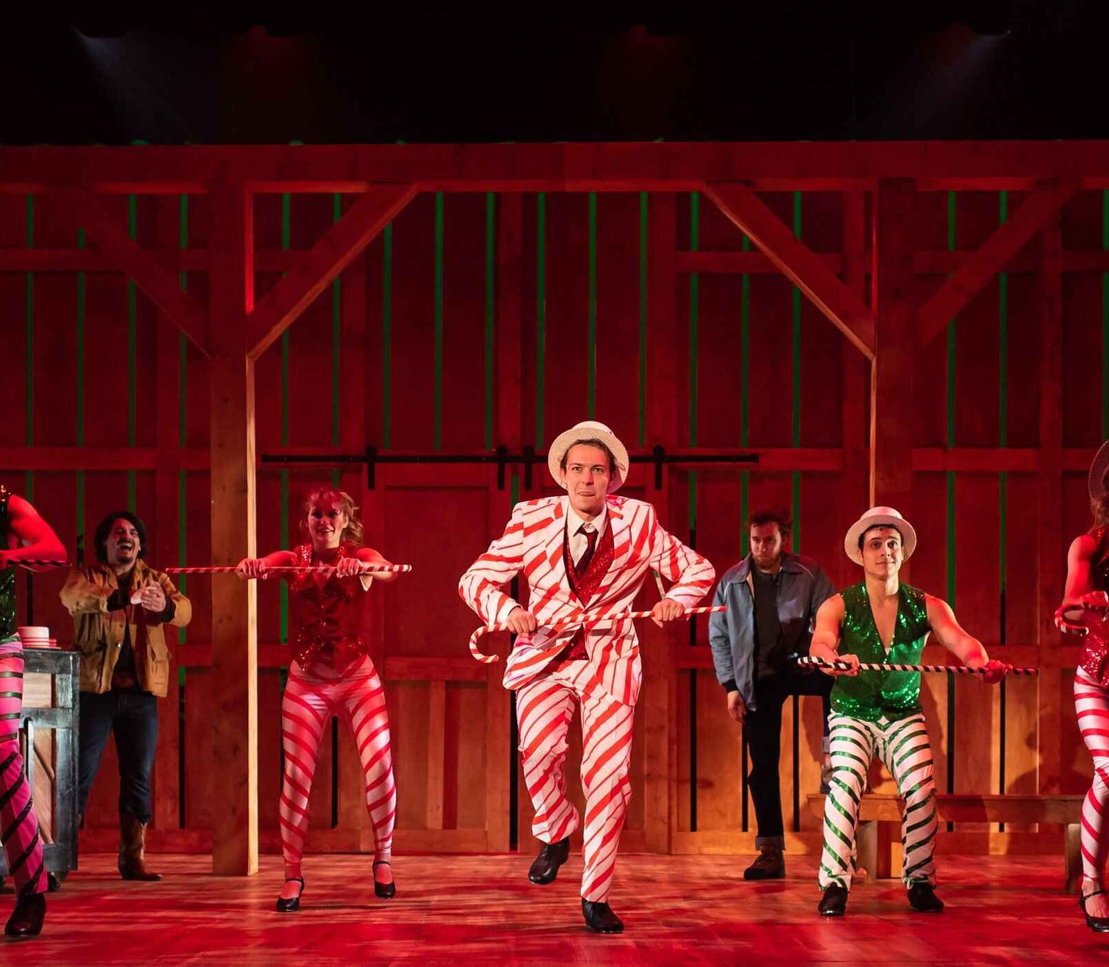 A Smalltowne Christmas scenic design cover image